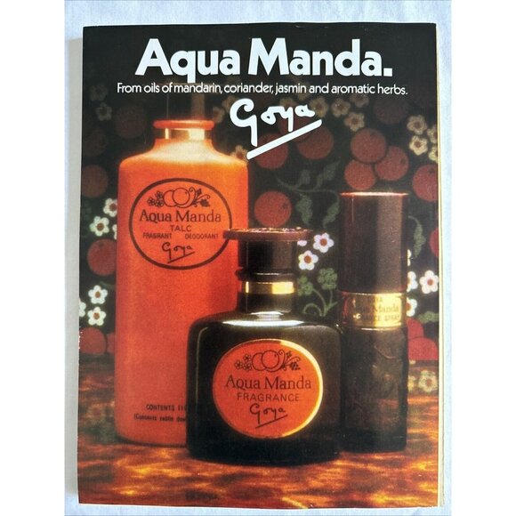 BRITISH VOGUE - October 1974 - Picture 2 of 13